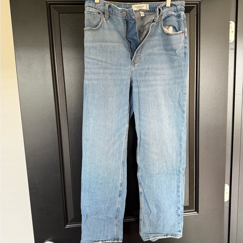 Abercrombie & Fitch Light Blue Women's Straight Leg Jeans